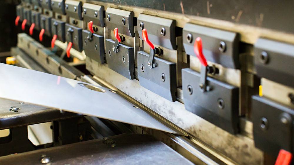 制作钣金加工项目都有哪些基础设备？-开云一站式官方手机入口-开云online(中国)